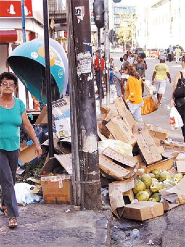 NOJEIRA NA AVENIDA JOANA ANG&Eacute;LICA